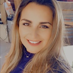 Meet your Posher, Annette